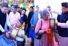 Photo of रजत जयंती: राज्य आंदोलनकारियों पर हेलीकॉप्टर से पुष्प वर्षा