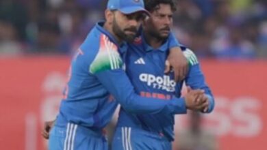 Photo of बीच मैदान कुलदीप यादव पर ‘भड़के’ विराट कोहली