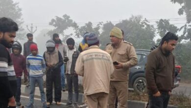 Photo of बरेली में दर्दनाक हादसा: ट्रक की टक्कर से बाइक सवार पिता और दो पुत्रों की मौत