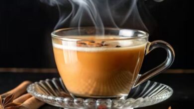Photo of टी लवर्स के लिए जरूरी खबर: डॉक्टर ने बताया क्यों चाय को बार-बार या ज्यादा देर उबालना है खतरनाक