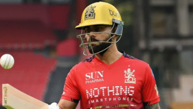 Photo of IPL 2026 के बीच लंदन जाएंगे विराट कोहली! RCB से चार्टर्ड फ्लाइट की मांग की?