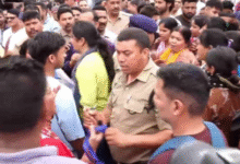 Photo of देहरादून: गैस सिलिंडर नहीं मिलने पर हंगामा, आक्रोशित लोगों ने शिमला बाईपास पर लगाया एक घंटे जाम